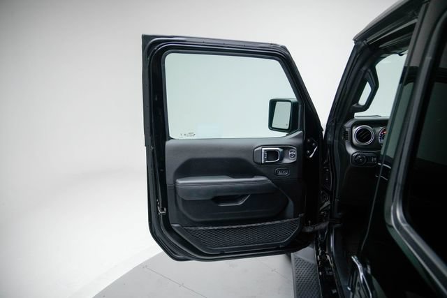 Used 2023 Jeep Wrangler Unlimited Sahara w/ LED Lighting Group AWD/4WD image 23