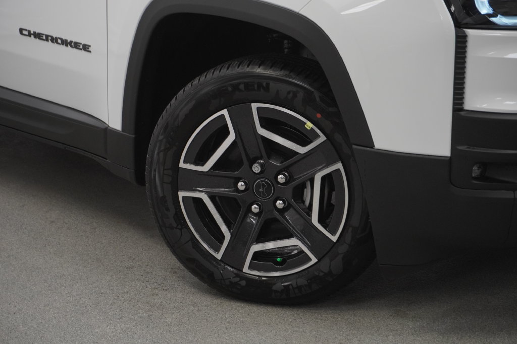 New 2026 Jeep Cherokee Laredo AWD/4WD image 4