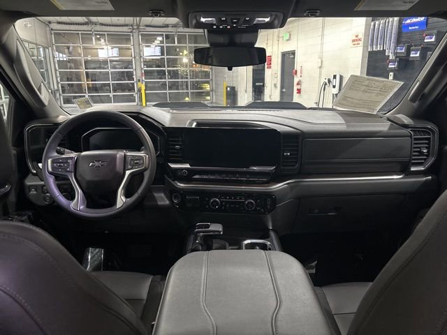 Used 2025 Chevrolet Silverado 1500 LT Trail Boss w/ Convenience Package II image 32