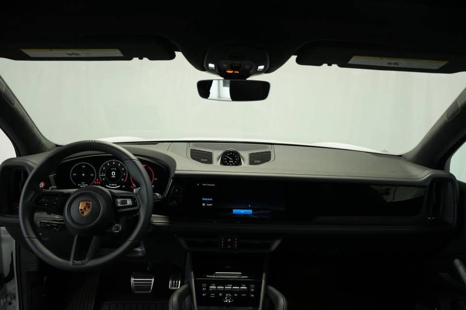 New 2026 Porsche Cayenne GTS image 16