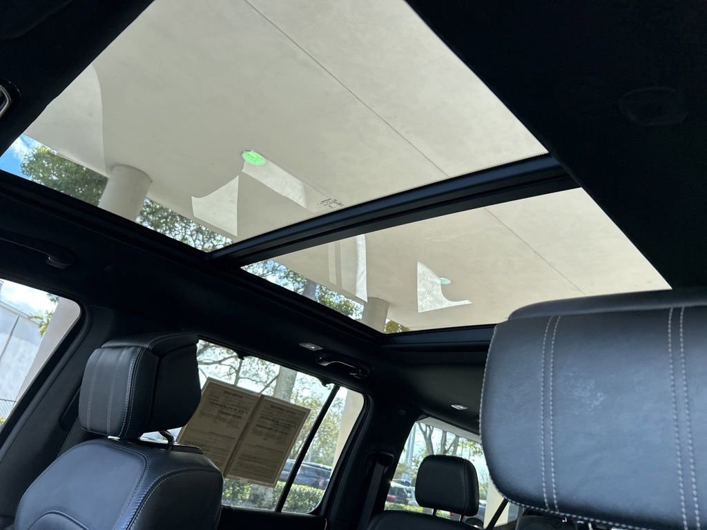 Used 2024 Jeep Grand Wagoneer L 4WD image 18