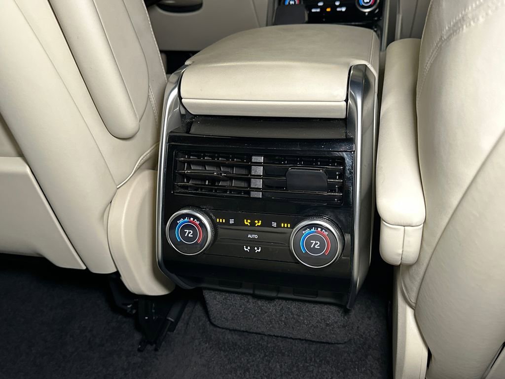 Used 2023 Land Rover Range Rover SE AWD/4WD image 17