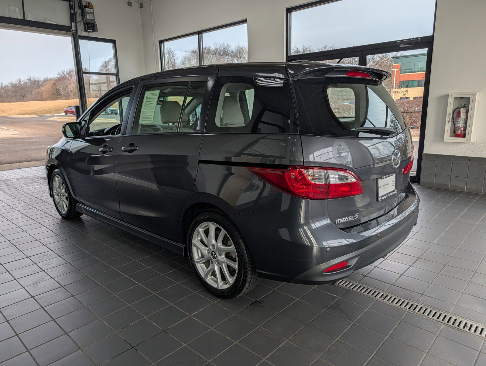 Used 2014 MAZDA MAZDA5 Grand Touring image 4
