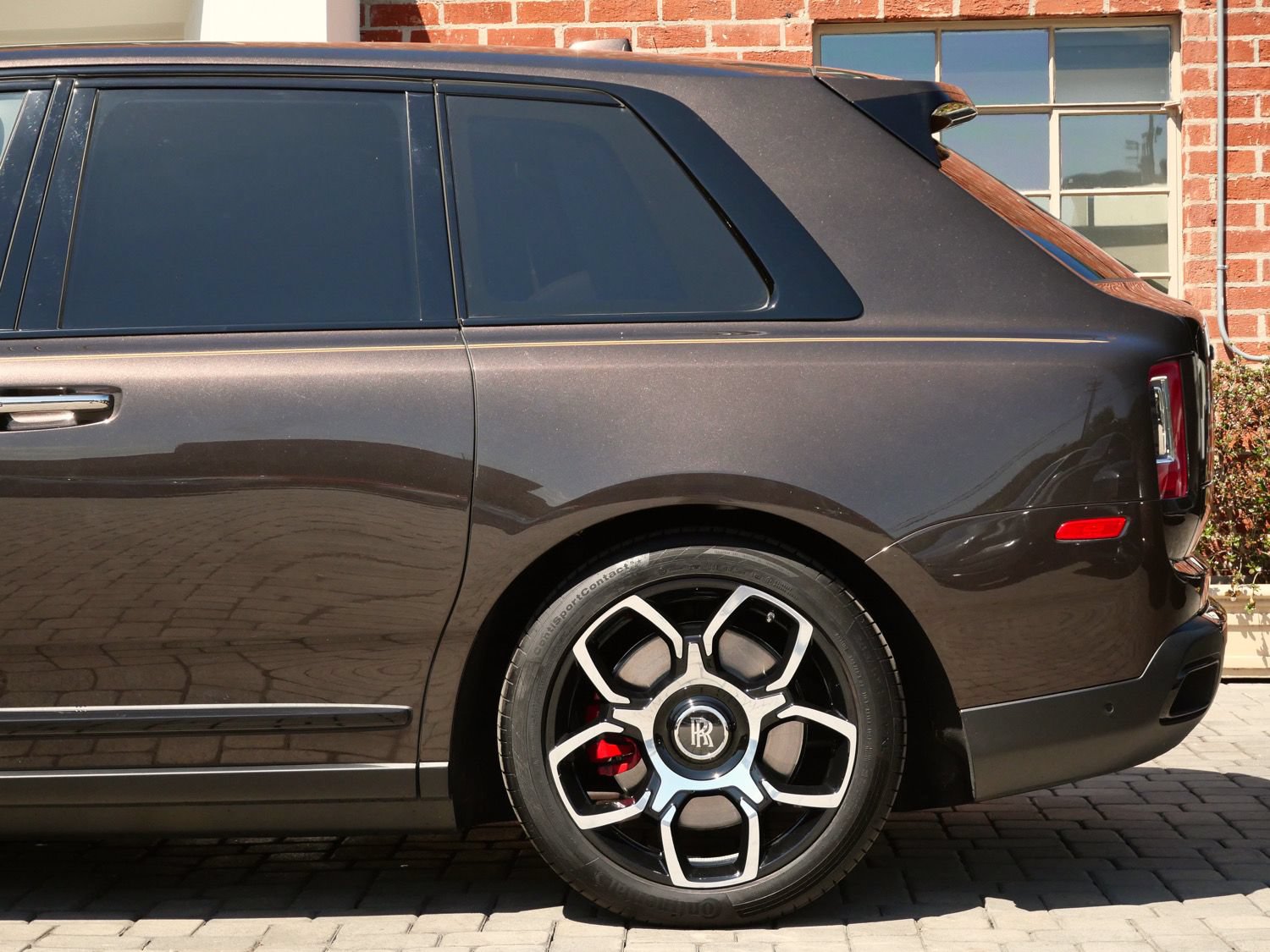 Used 2023 Rolls-Royce Cullinan Black Badge w/ Driver's Package AWD/4WD image 28