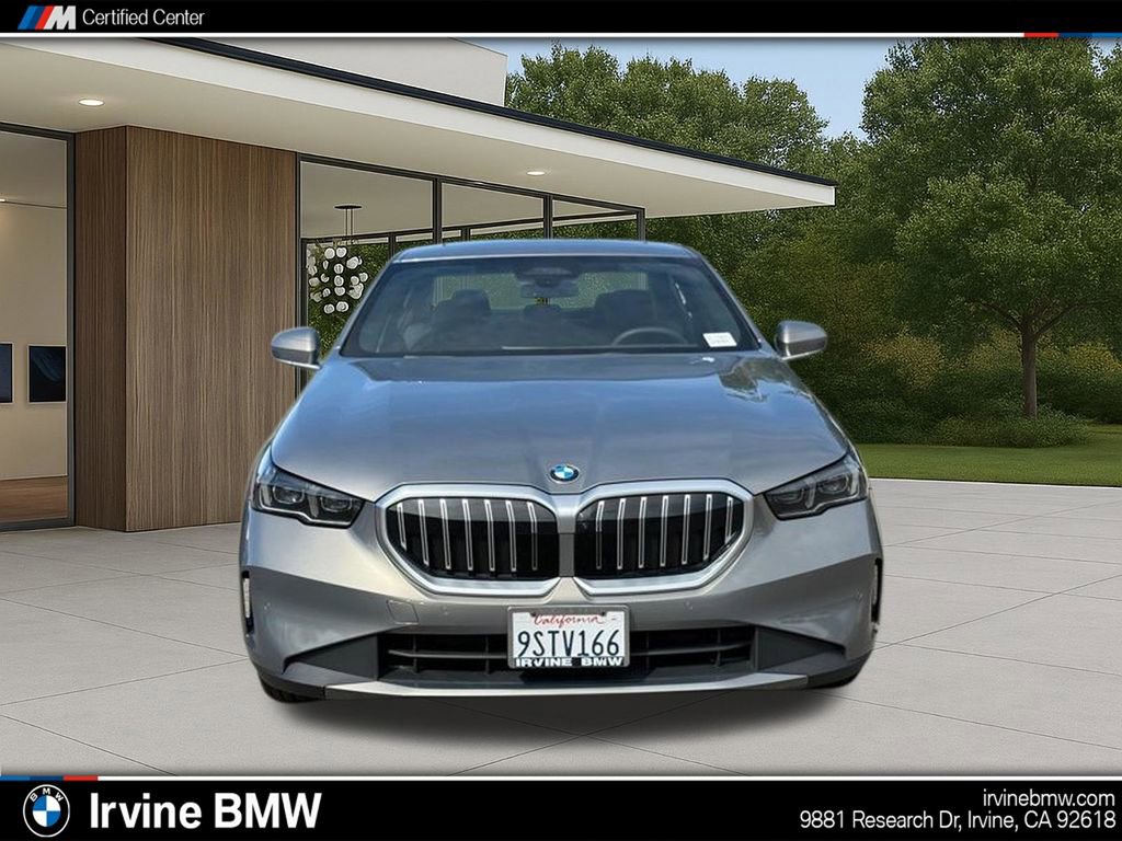 Used 2025 BMW 530i image 4