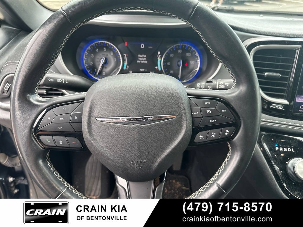 Used 2021 Chrysler Pacifica Touring w/ S Appearance Package FWD image 19