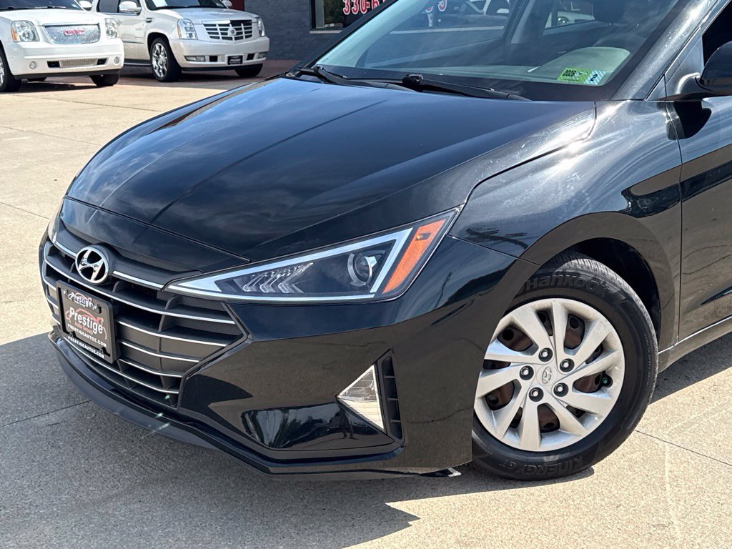 Used 2020 Hyundai Elantra SE w/ Cargo Package (C1) FWD image 18