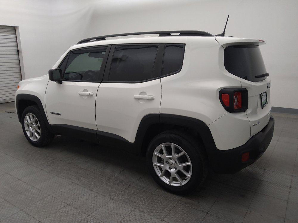 Used 2022 Jeep Renegade Latitude AWD/4WD image 3