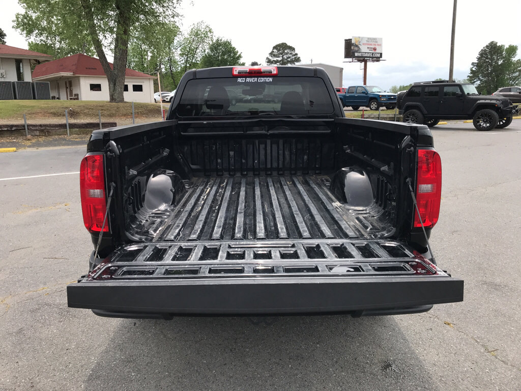 Used 2022 Chevrolet Colorado LT w/ Fleet Safety Package image 6
