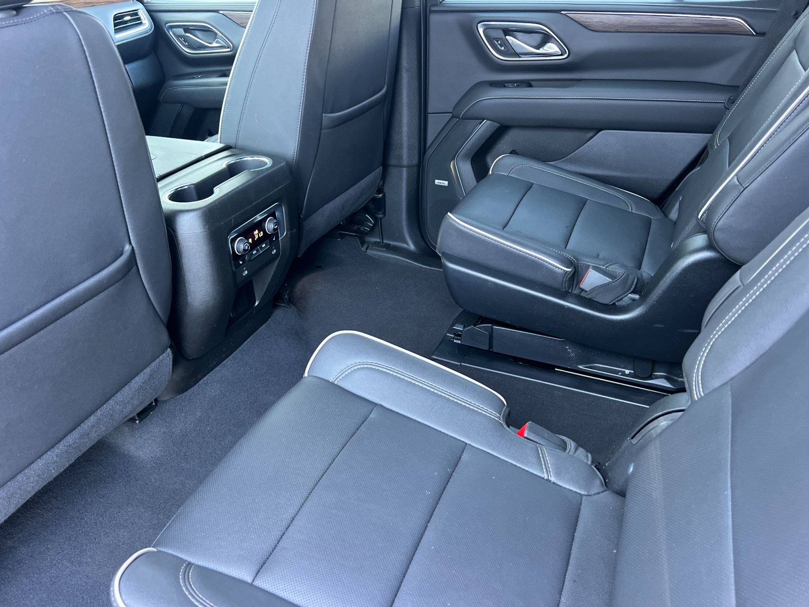 Used 2023 Chevrolet Tahoe Premier w/ Max Trailering Package AWD/4WD image 12