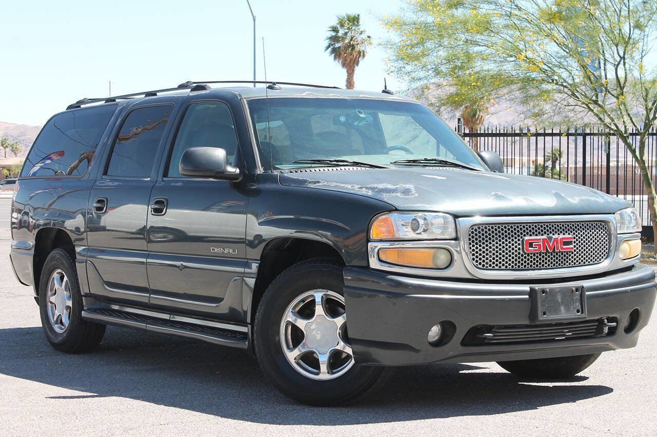 Used 2003 GMC Yukon XL Denali image 1
