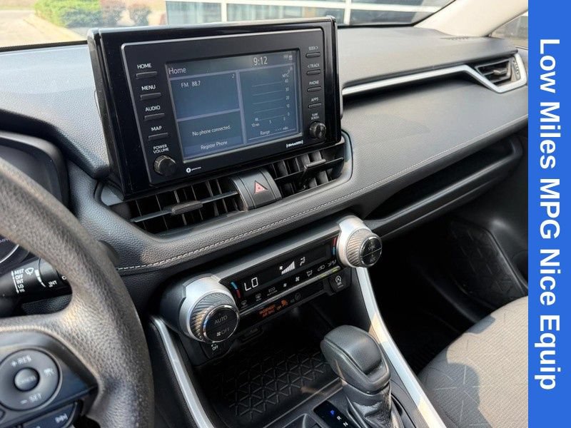 Used 2020 Toyota RAV4 XLE w/ All Weather Liner Package AWD/4WD image 25