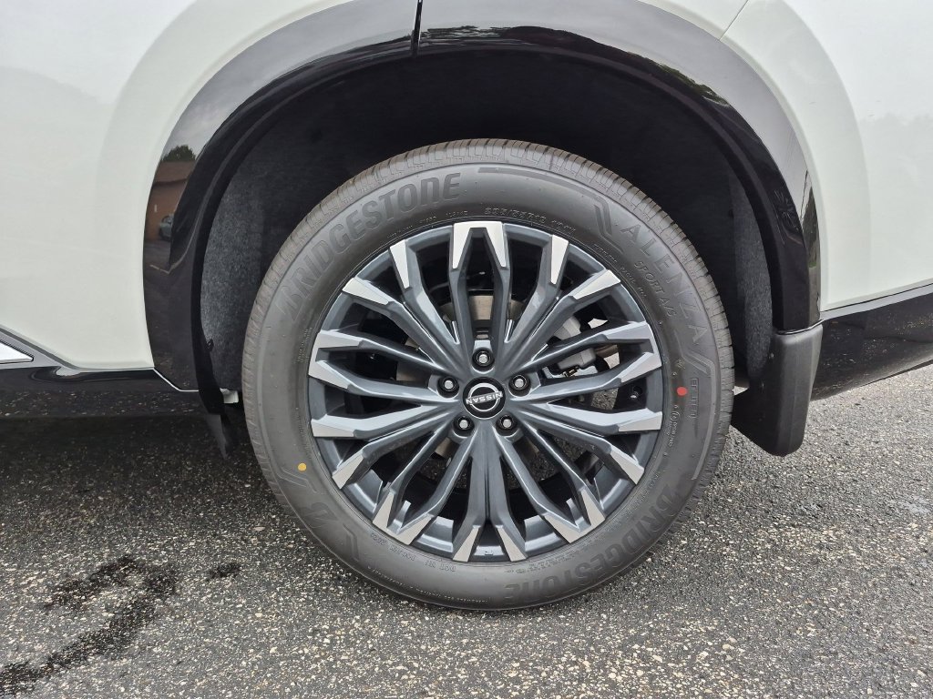 New 2026 Nissan Rogue Platinum w/ Platinum Premium Package AWD/4WD image 13