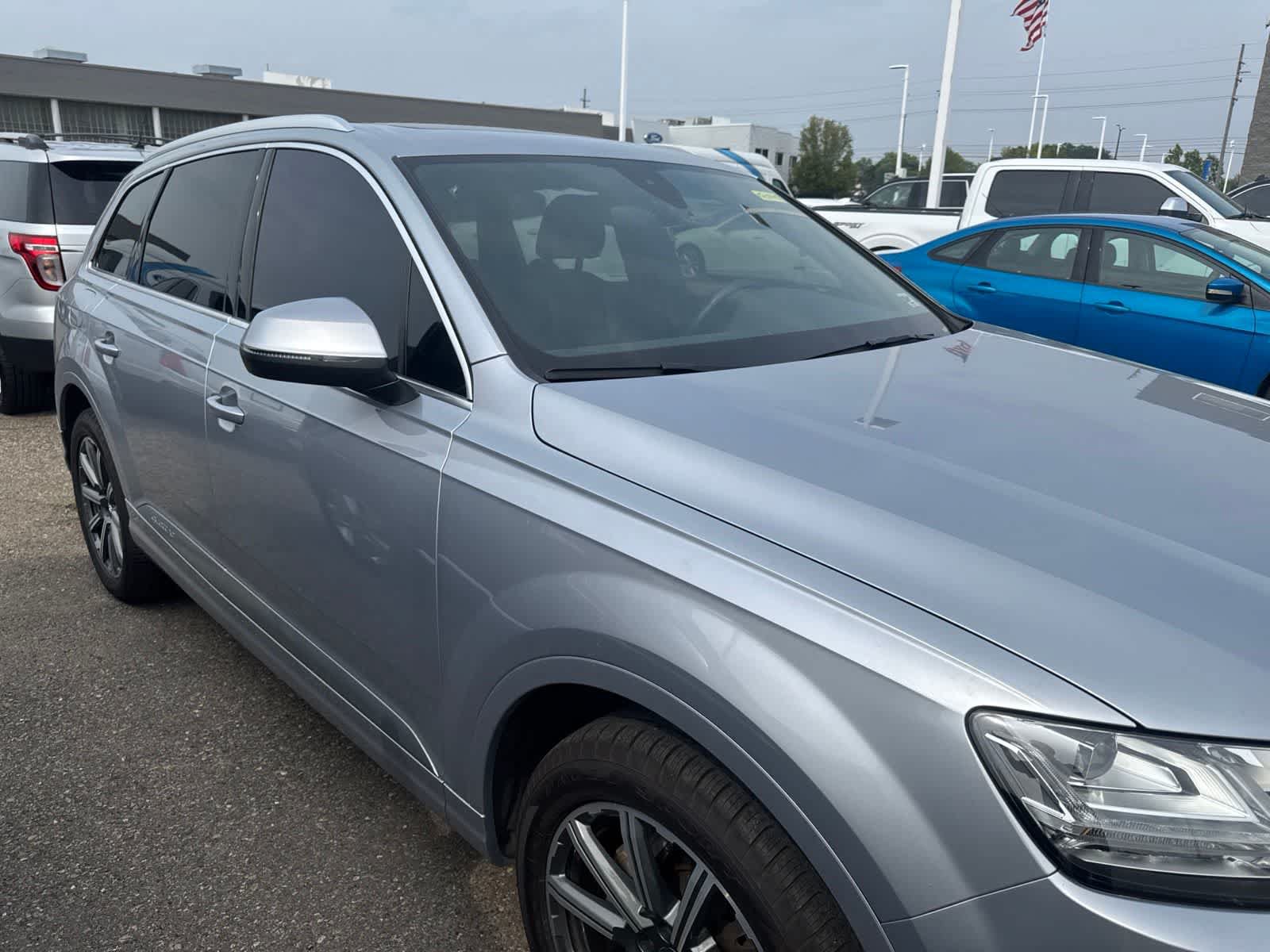 Used 2017 Audi Q7 3.0T Premium Plus w/ Premium Plus Package AWD/4WD image 26