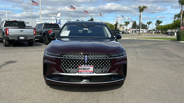 Used 2025 Lincoln Nautilus Reserve image 9