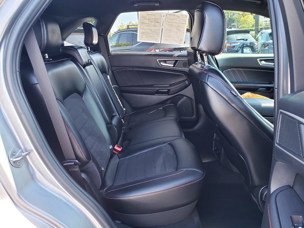 Used 2021 Ford Edge ST-Line FWD image 34