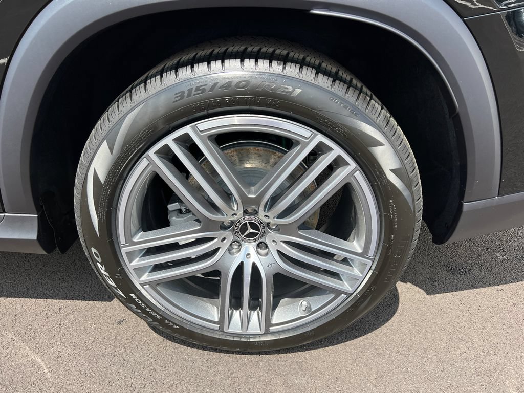 New 2026 Mercedes-Benz GLS 450 4MATIC image 36