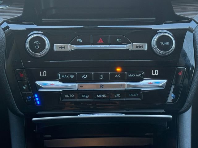 Used 2021 Ford Explorer Limited w/ Equipment Group 301A image 4