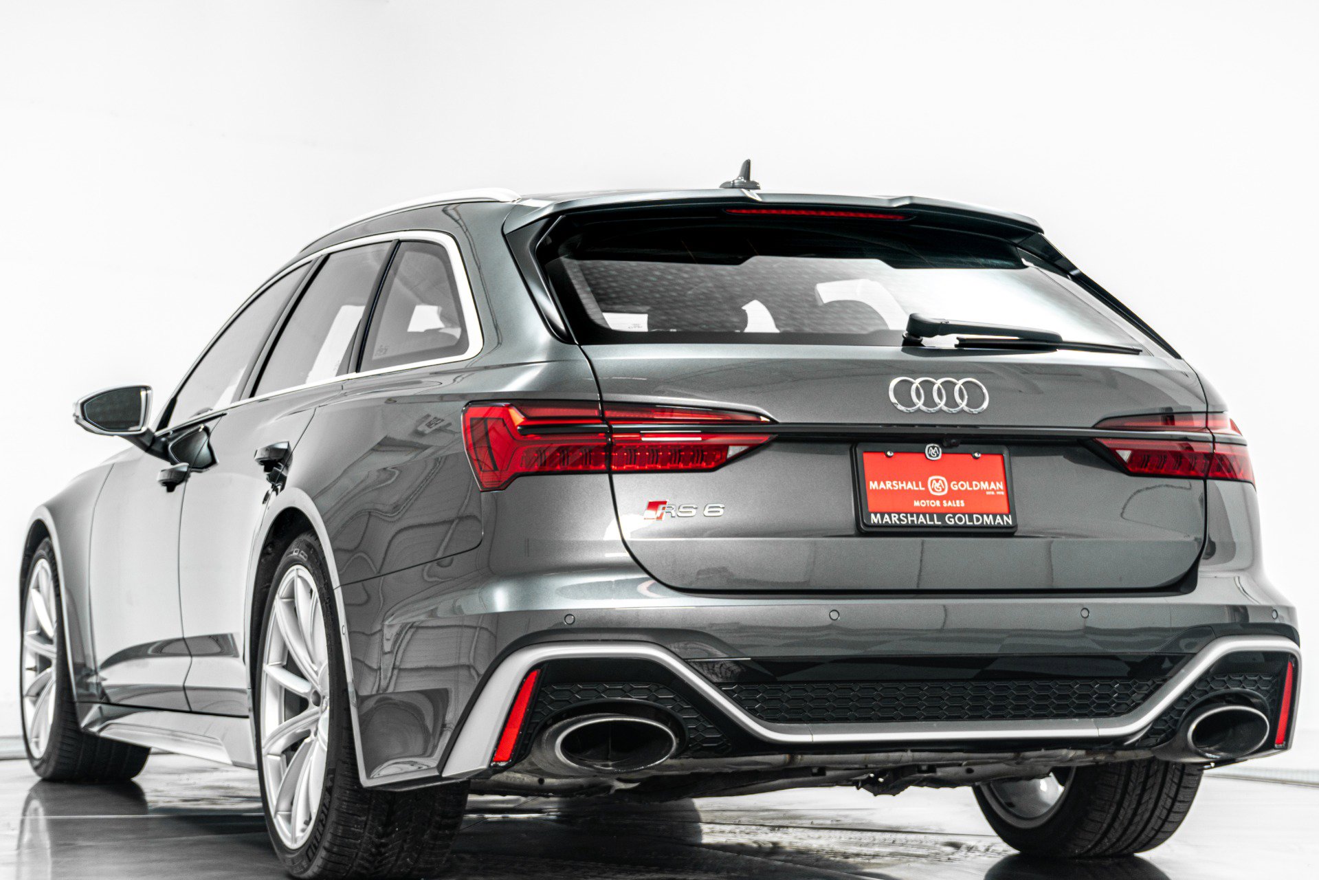 Used 2023 Audi RS 6 AWD/4WD image 7