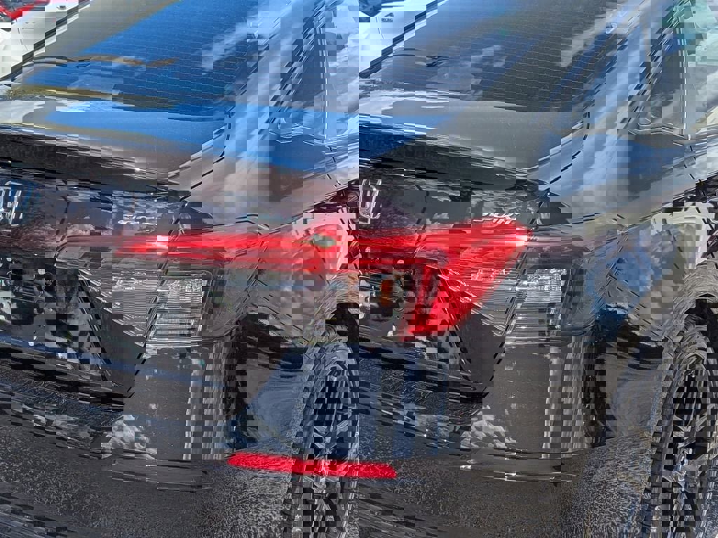 Used 2023 Honda Civic Sport image 6