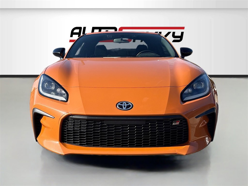 Used 2023 Toyota GR86 10th Anniversary SE image 2