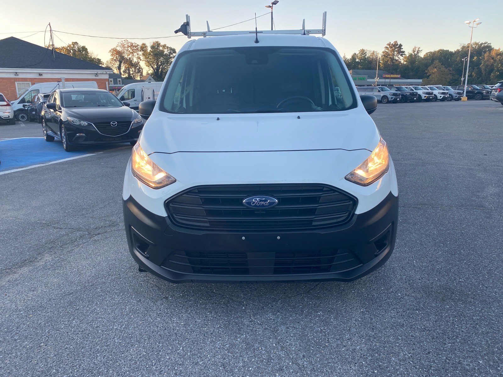 Used 2020 Ford Transit Connect XL FWD image 3