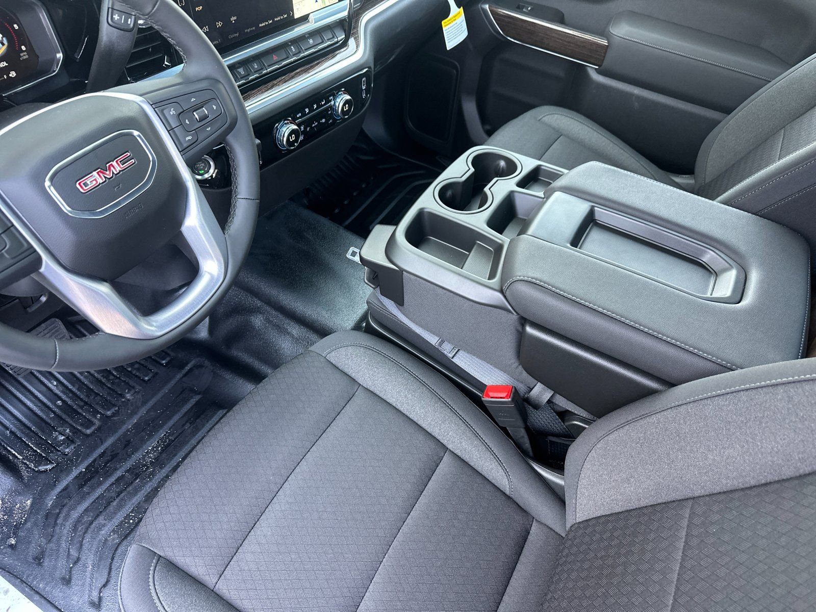 New 2026 GMC Sierra 3500 SLE w/ SLE Convenience Package RWD image 10