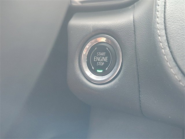 Used 2023 Chevrolet Suburban Z71 w/ Luxury Package AWD/4WD image 8