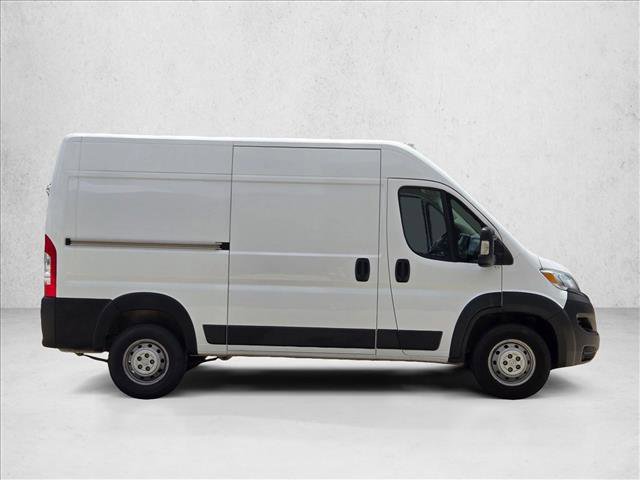 Used 2024 RAM ProMaster 2500 w/ Convenience Group image 4