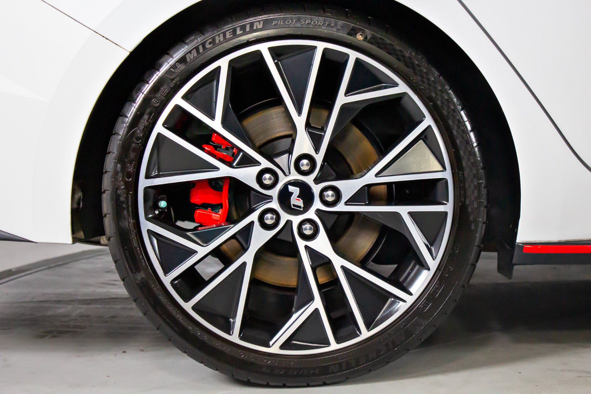 Used 2022 Hyundai Elantra N FWD image 72
