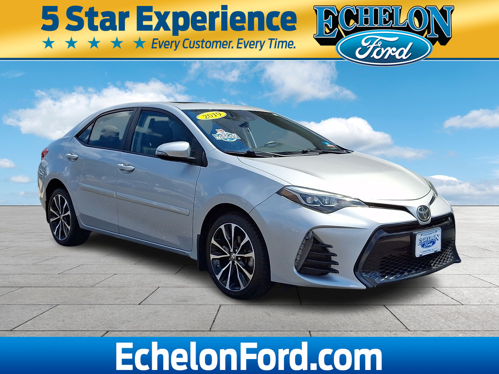 Used 2019 Toyota Corolla SE w/ SE Premium Package FWD image 1