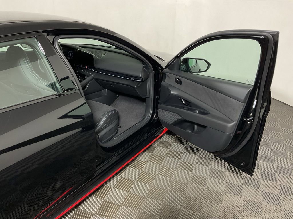 New 2025 Hyundai Elantra N image 36