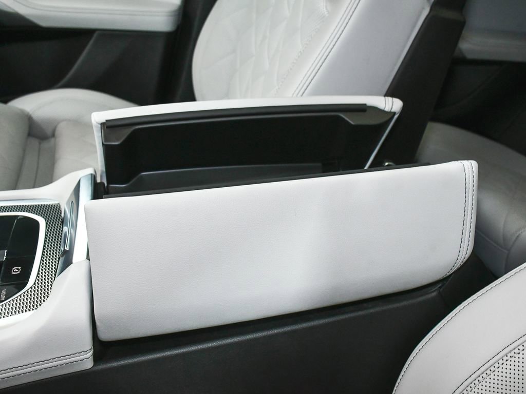 Used 2023 BMW X6 xDrive40i w/ Executive Package image 51