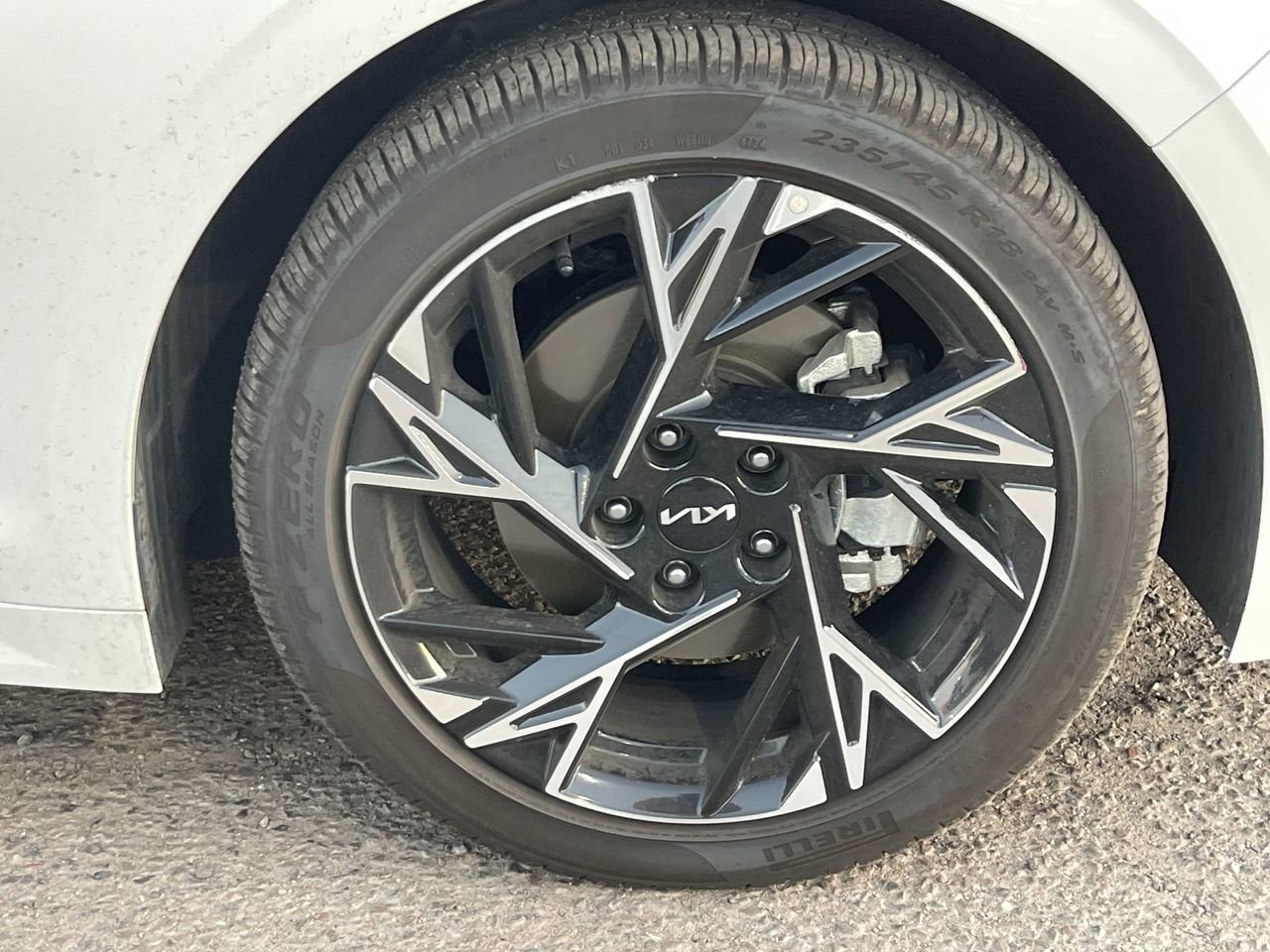 Used 2025 Kia K5 GT-Line w/ GT-Line Premium Package image 9