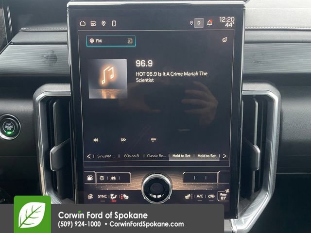 Used 2024 GMC Acadia Elevation image 30