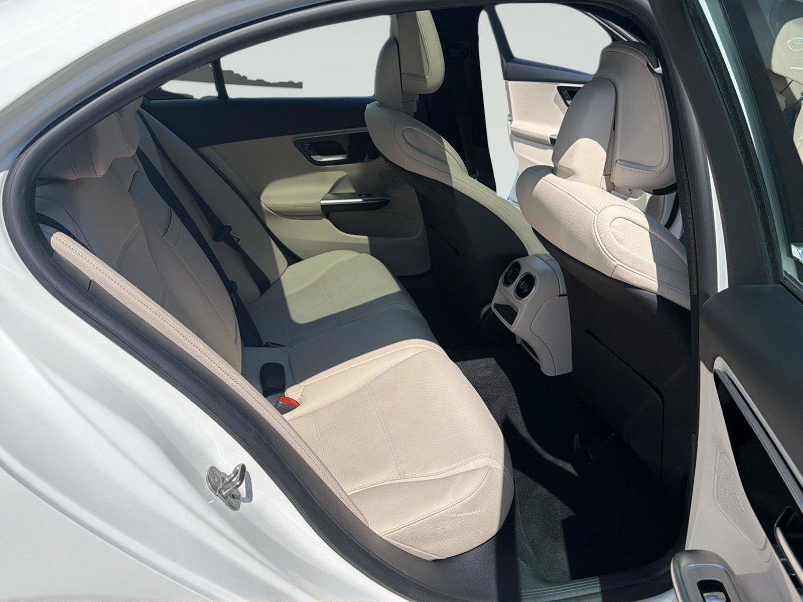 Used 2025 Mercedes-Benz C 300 4MATIC Sedan image 26