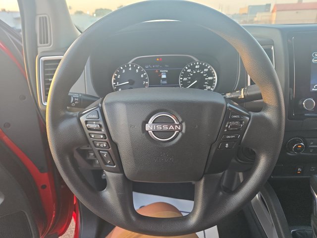Used 2023 Nissan Frontier SV w/ Technology Package AWD/4WD image 14