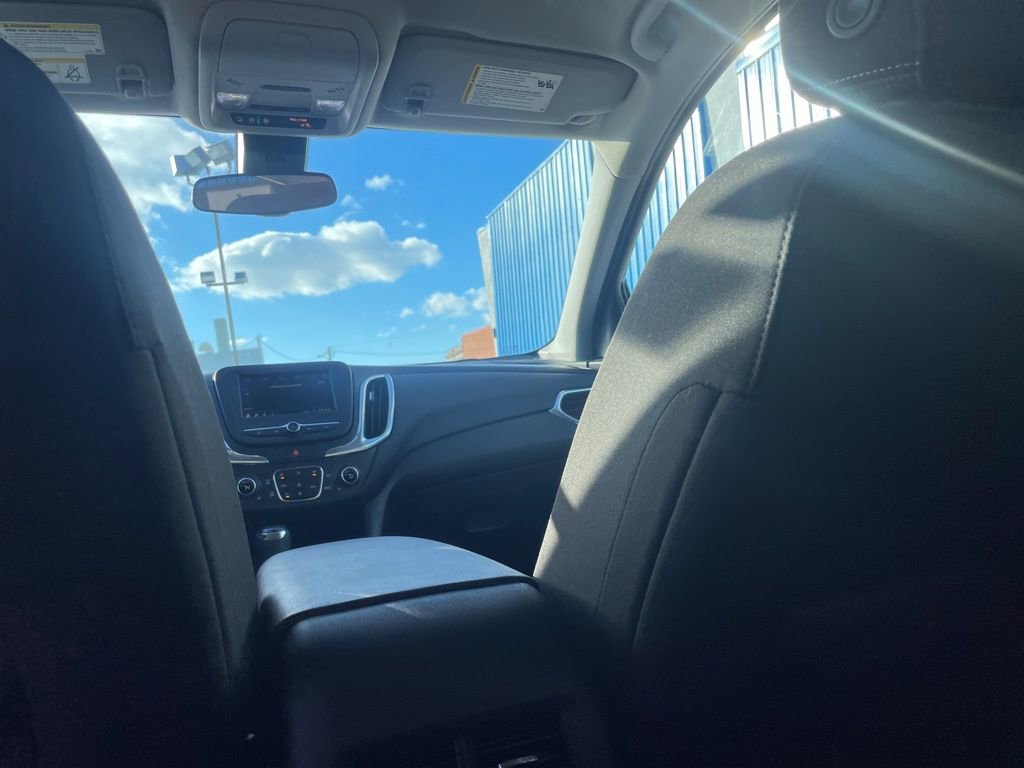 Used 2020 Chevrolet Equinox LT w/ Driver Convenience Package image 27