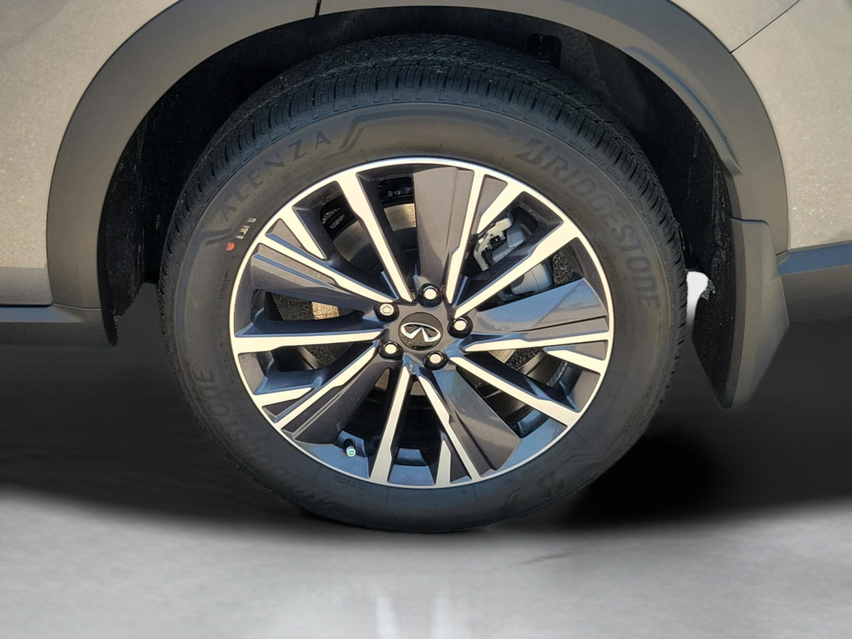 New 2026 INFINITI QX60 Luxe w/ Cargo Package image 5