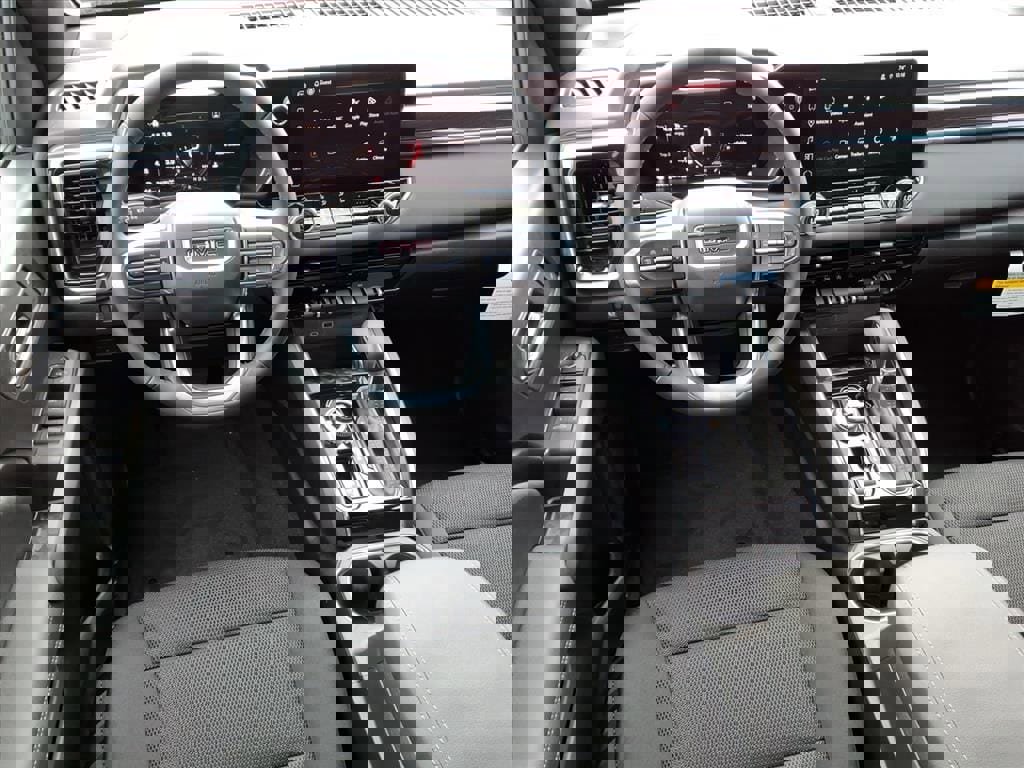 New 2026 GMC Canyon Elevation w/ Convenience Package image 8