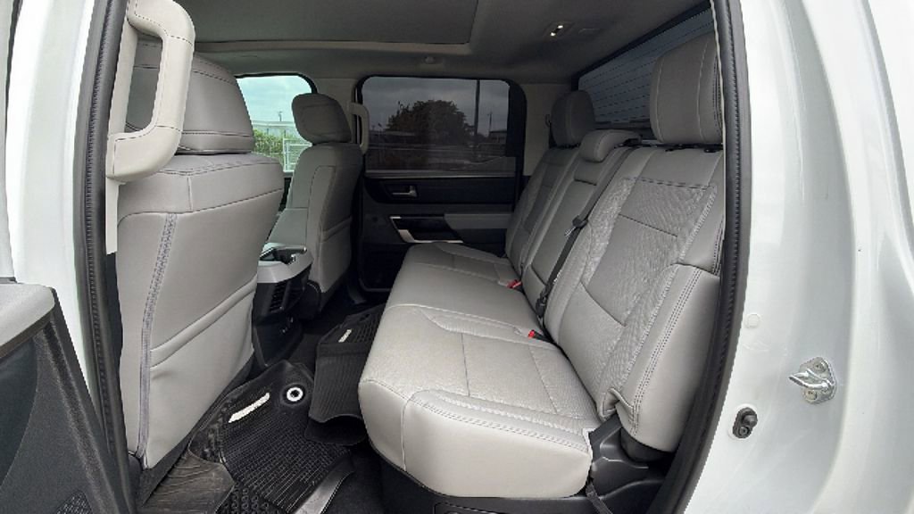 Used 2023 Toyota Tundra Limited AWD/4WD image 34
