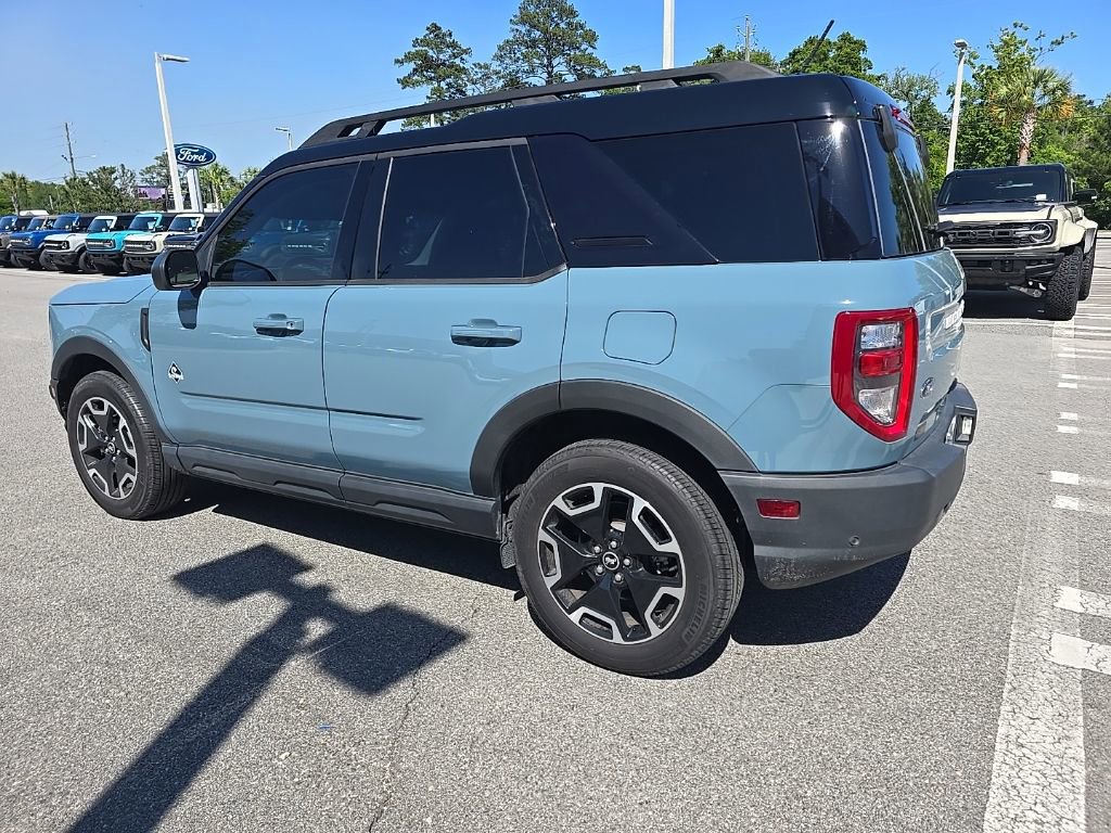 Certified 2023 Ford Bronco Sport Outer Banks w/ Tech Package AWD/4WD image 3