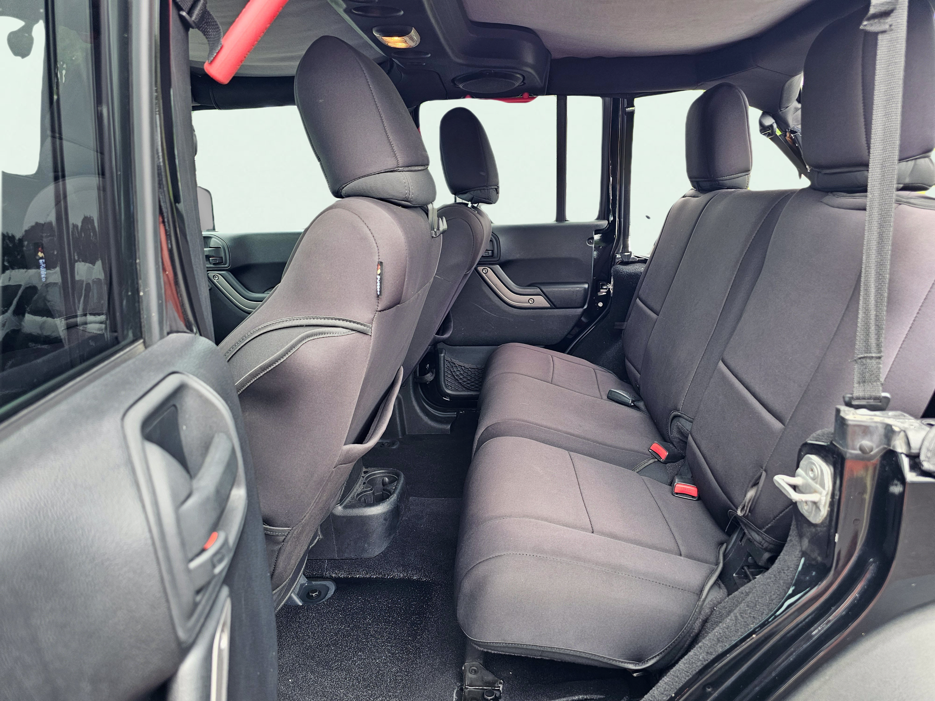 Used 2012 Jeep Wrangler Unlimited Sport AWD/4WD image 29