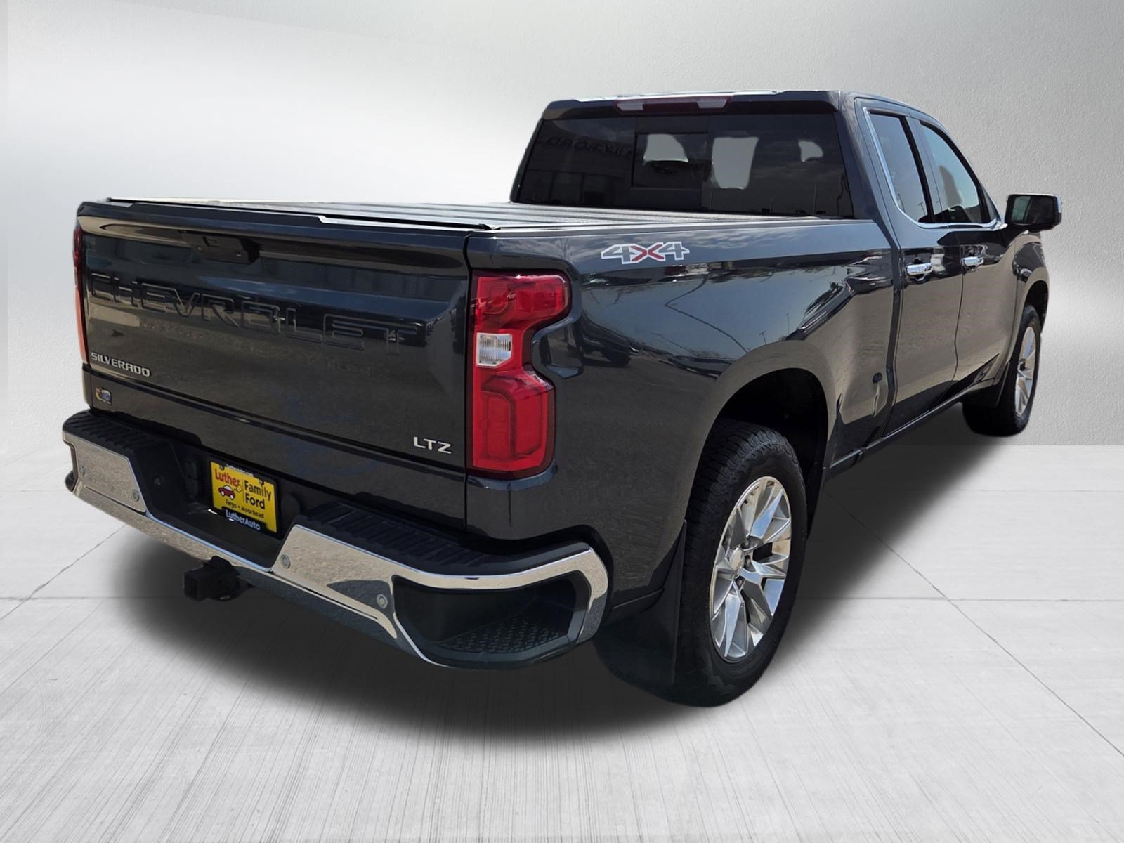 Used 2019 Chevrolet Silverado 1500 LTZ w/ LTZ Plus Package AWD/4WD image 7