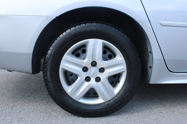 Used 2009 Chevrolet Impala LS FWD image 30