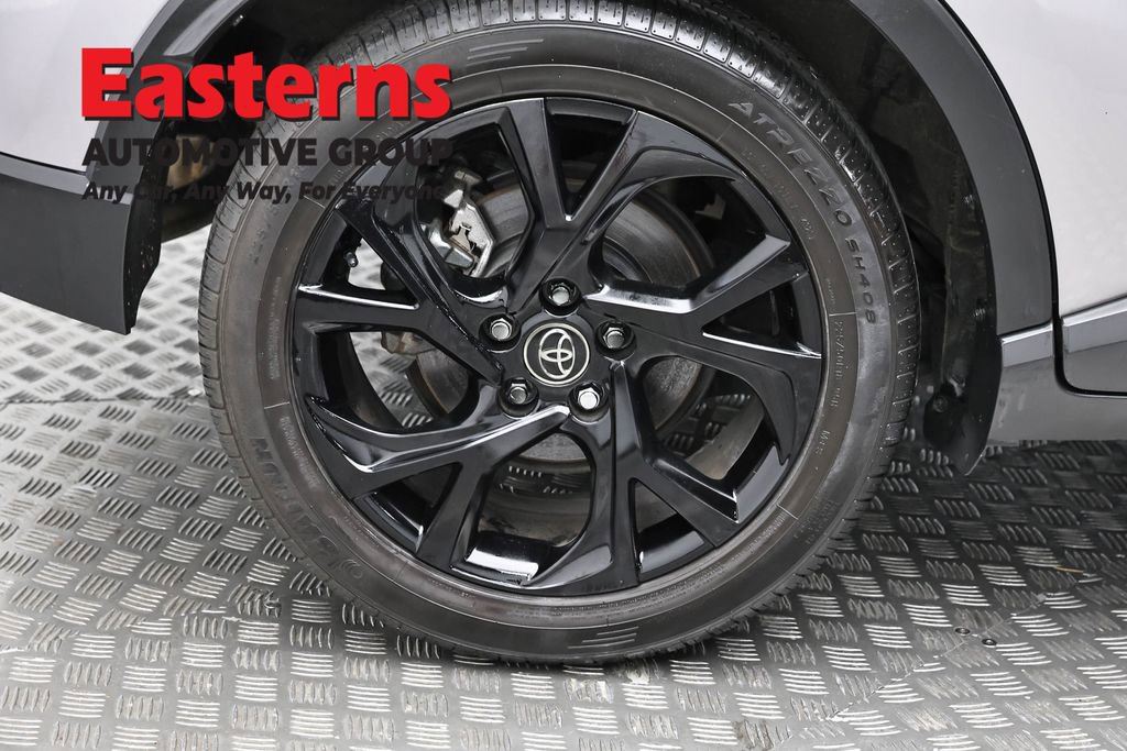 Used 2019 Toyota C-HR Limited FWD image 30