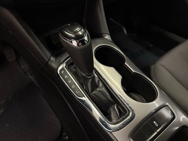 Used 2018 Chevrolet Cruze LT w/ Convenience Package image 16