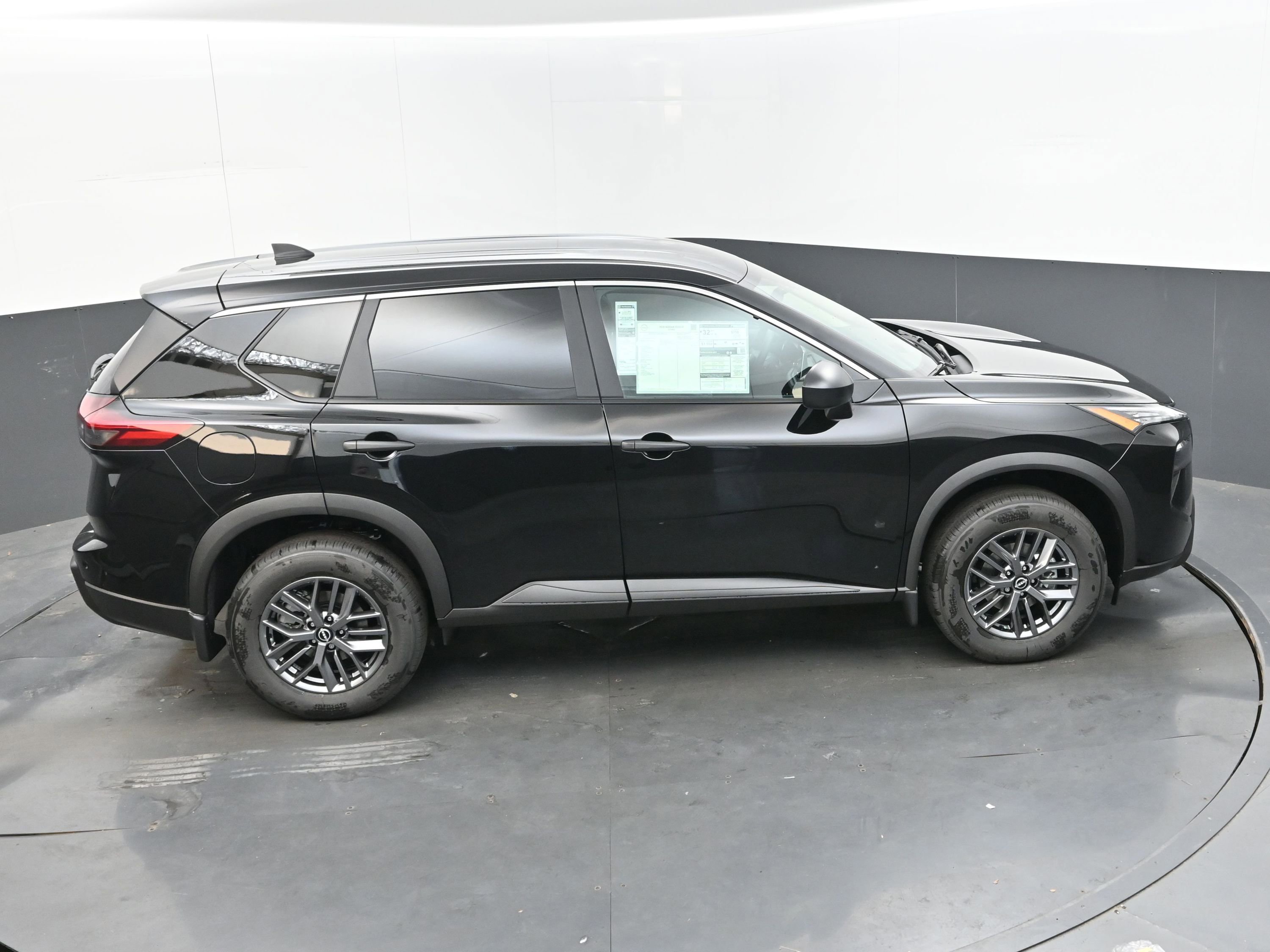 New 2026 Nissan Rogue S image 38