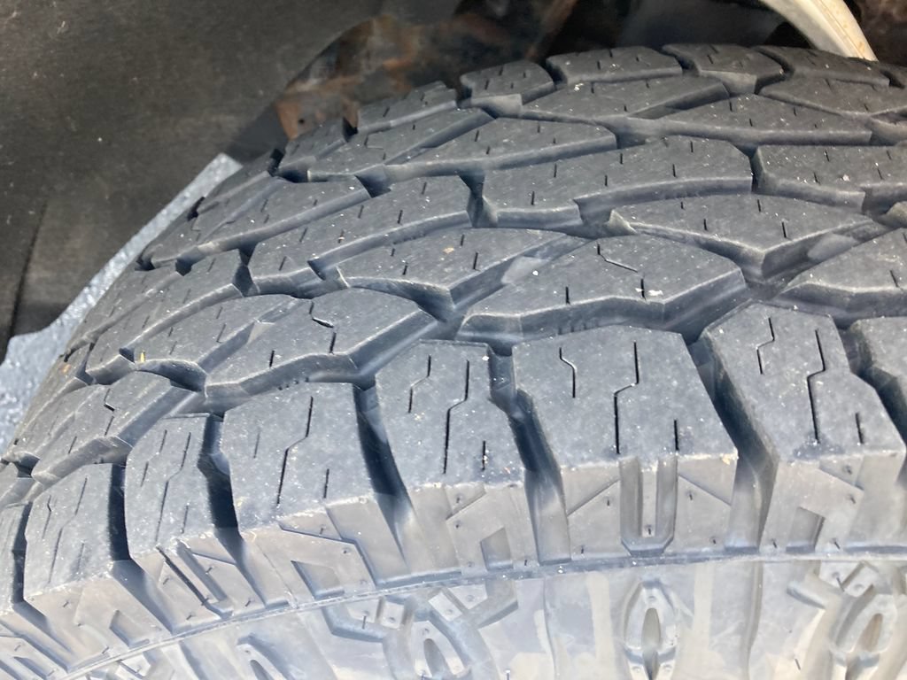 Used 2019 Chevrolet Silverado 1500 LT w/ All-Star Edition AWD/4WD image 32