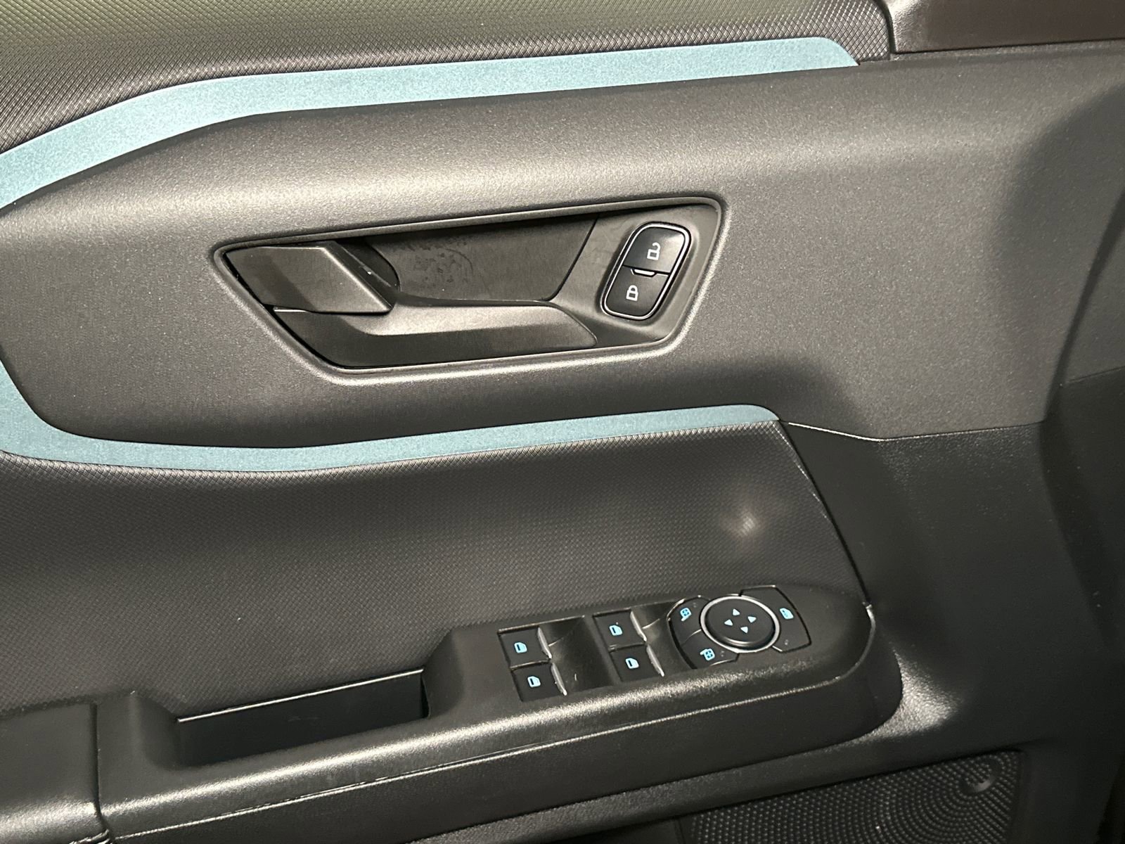 Used 2023 Ford Bronco Sport Badlands image 17